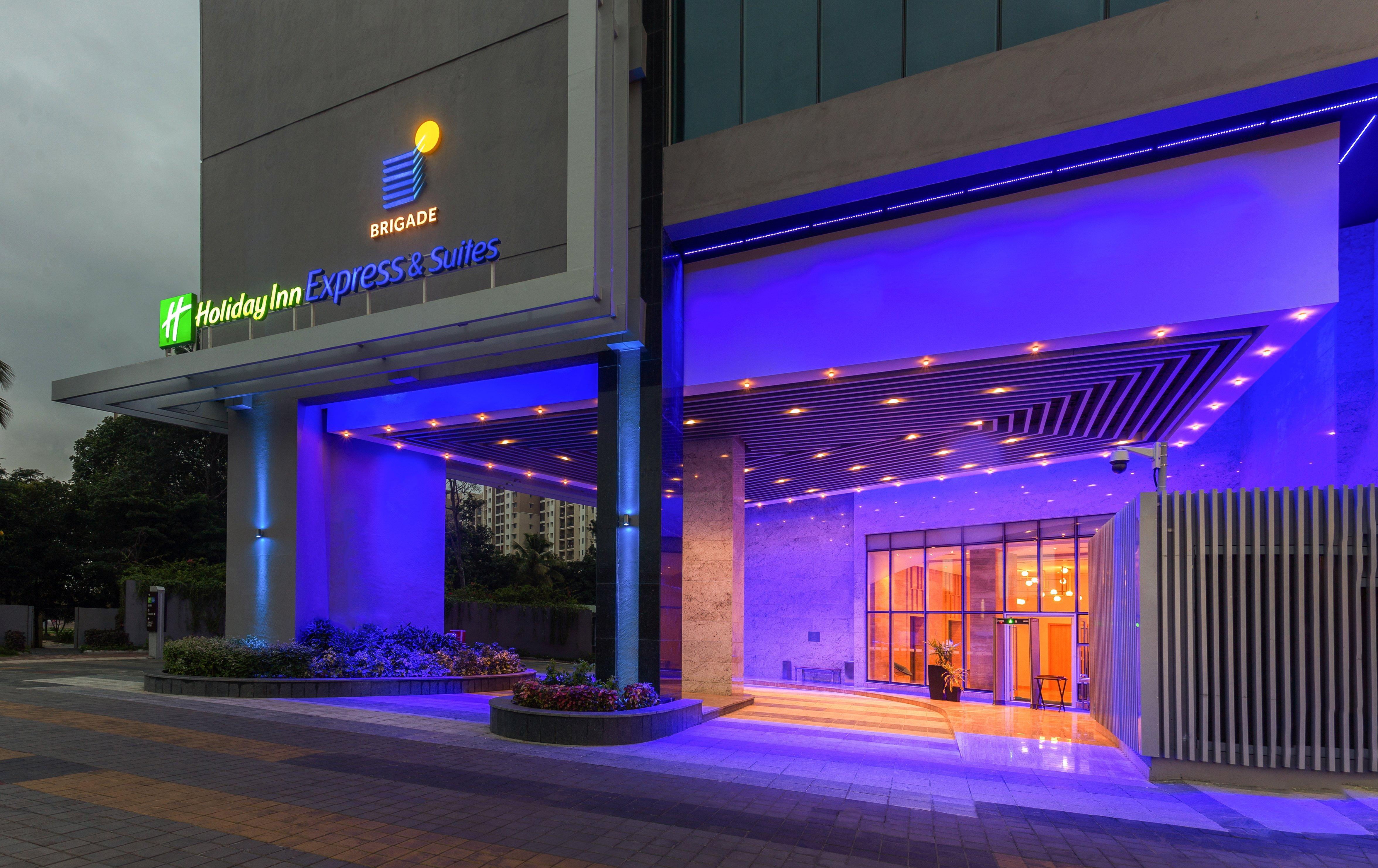 Holiday Inn Express & Suites Bengaluru Old Madras Road, An Ihg Hotel Exterior photo